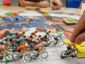 Les cyclos défient les orages avec une soirée jeu de société