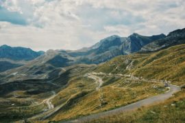 Vélo et cols mythiques 2025 : roulez sans voitures