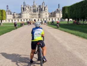 Huit filles, huit vélos… et une semaine fédérale pleine de royauté !